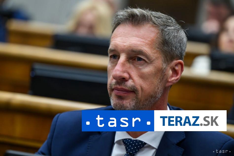 KDH Sasko ma prijat politicku zodpovednost za tender na zachranky