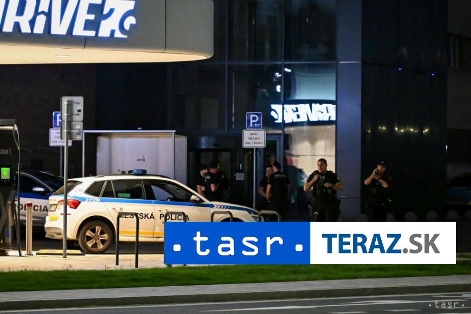 VIDEO V BRATISLAVE OBJAVILI BOMBU Niektore ulice caka evakuacia