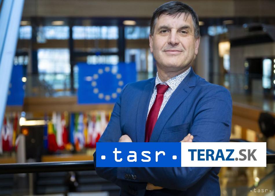Rozsudok o homosexualnych manzelstvach rozdelil europoslancov zo SR