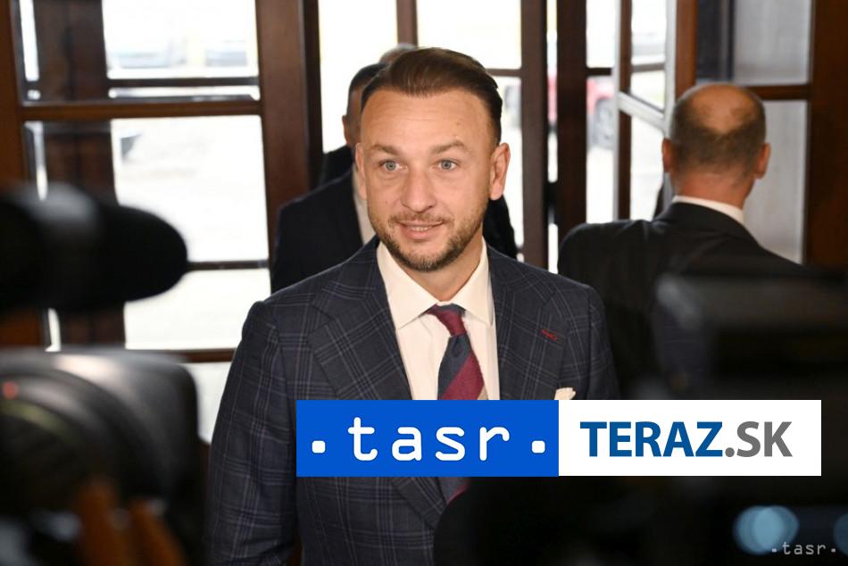 Sutaj Estok O demisii Kmeca rozhodli bez verejneho gesta premiera