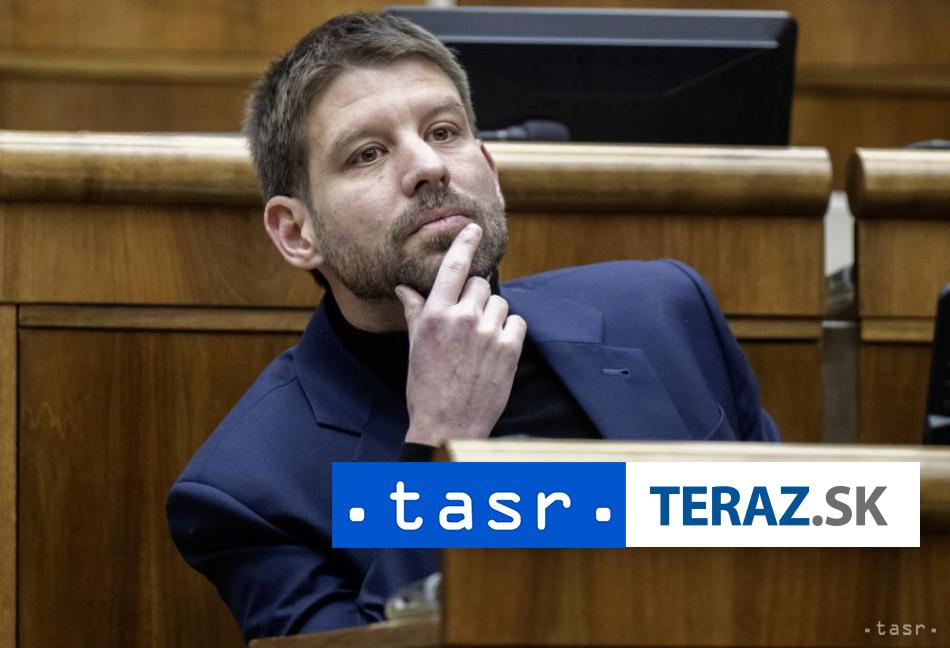 Prieskum Volby v decembri by vyhralo PS Smer a Hlas za nimi