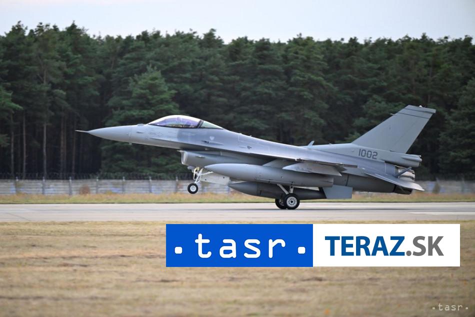 Prilet dalsich troch stihaciek F 16 na Slovensko odlozili pre pocasie