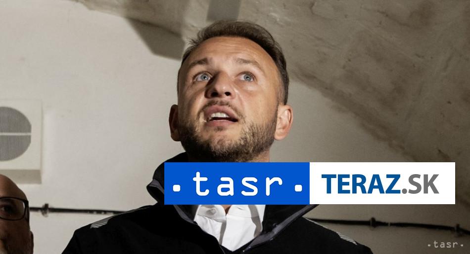 Sutaj Estok poziadal o zvolanie koalicnej rady