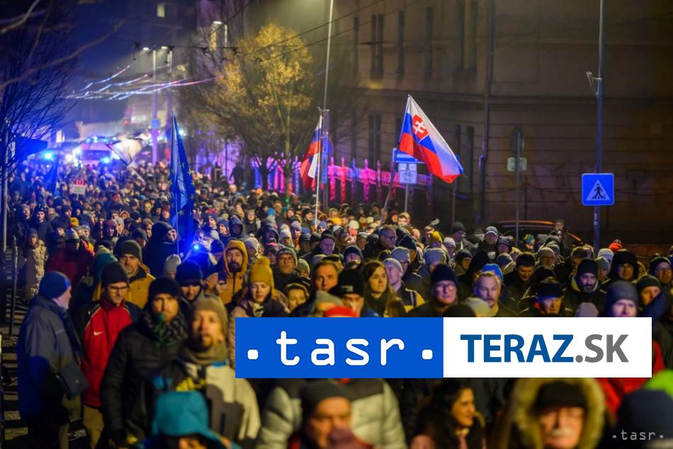 V Bratislave sa kona protestny pochod proti zruseniu UOO