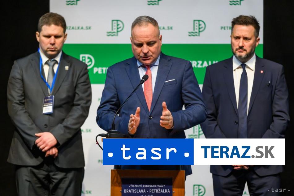 Na rokovani vlady otvorili predstavitelia samospravy viacere temy
