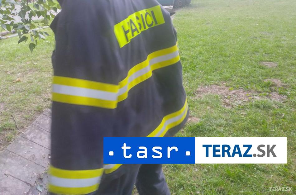 Nebezpecna latka hasicii zasahuju v Ziline