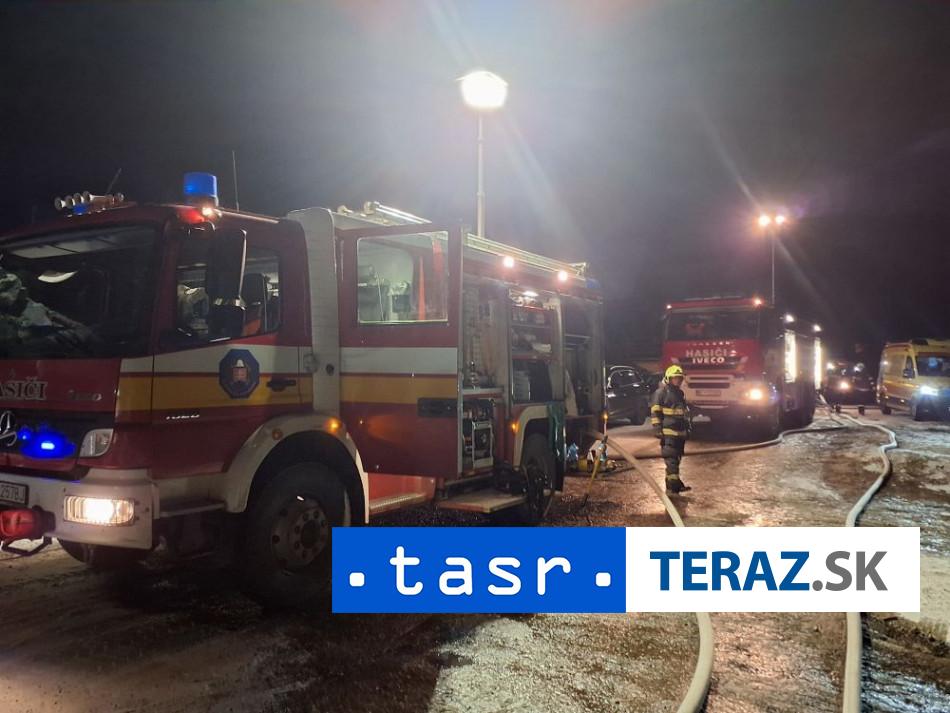 OBROVSKE SKODY Vo Valci v noci vyhorela chata