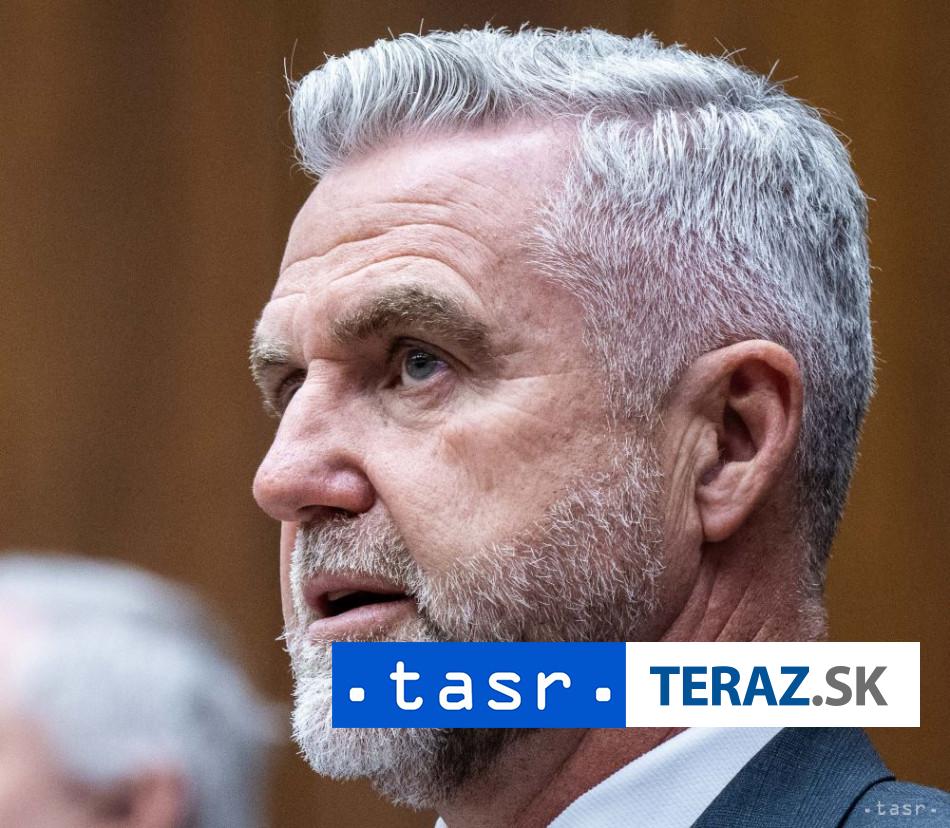 Politici Smeru zvazuju volbu generalneho prokuratora pred volbami