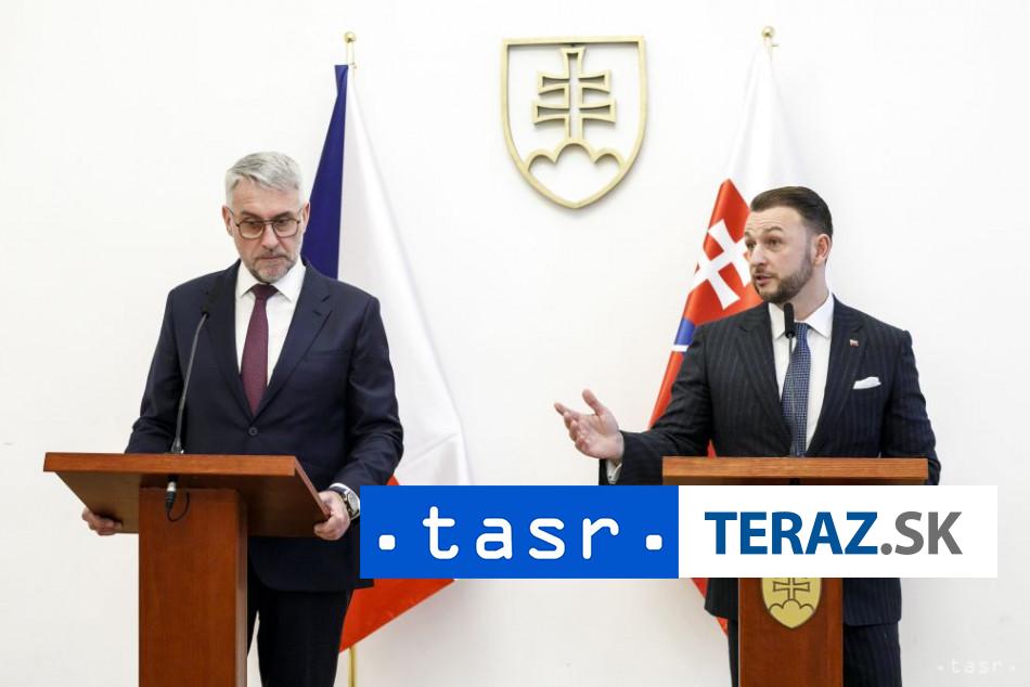 utaj Estok podpsal dohodu o spoluprci s eskm ministrom vntra