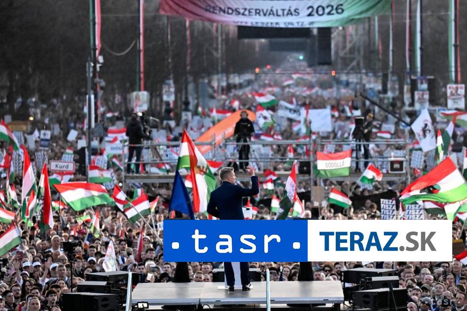 Sme sucastou Zapadu EU a NATO Dav skandoval Rusi domov