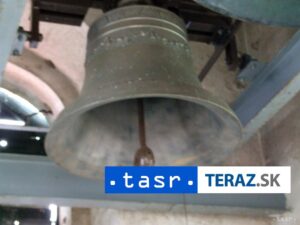 K Nadaska Na Zeleny stvrtok zvazovali zvony a odleteli do Rima