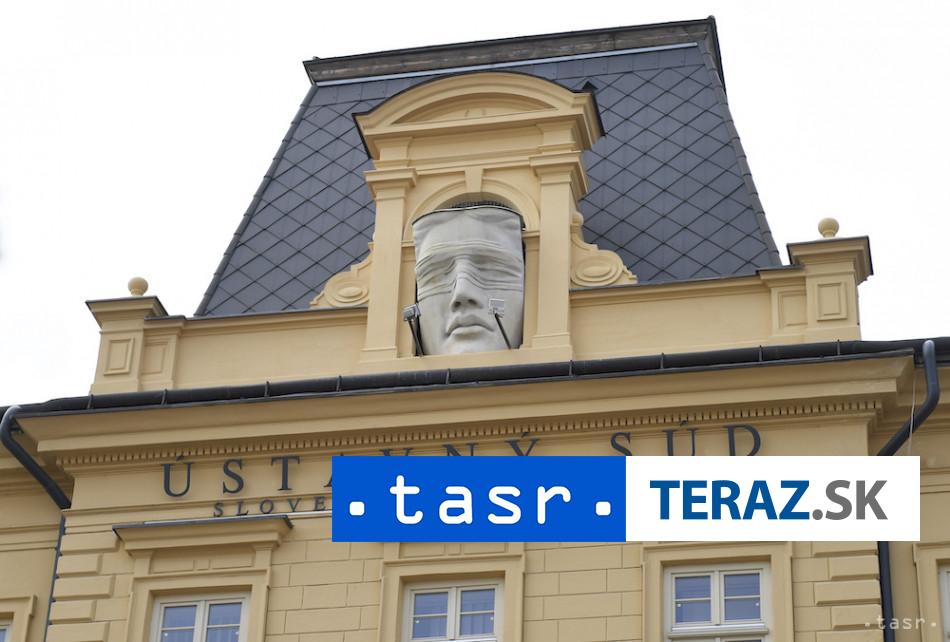 KDH Navrh na zmenu volby zo zahranicia je v rozpore s ustavou