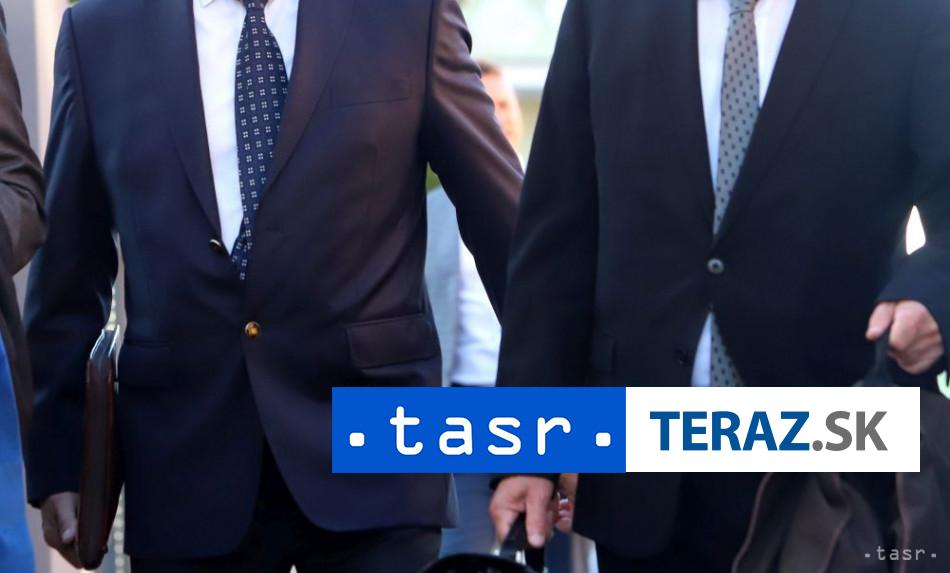 Ministri piatich statov EU ziadaju o zdanenie energetickych spolocnosti