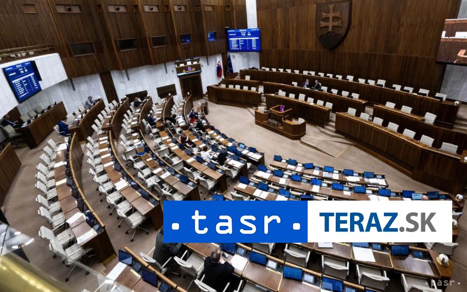 Poslanci zacali schodu v utorok maju odhlasovat viac ako 50 bodov