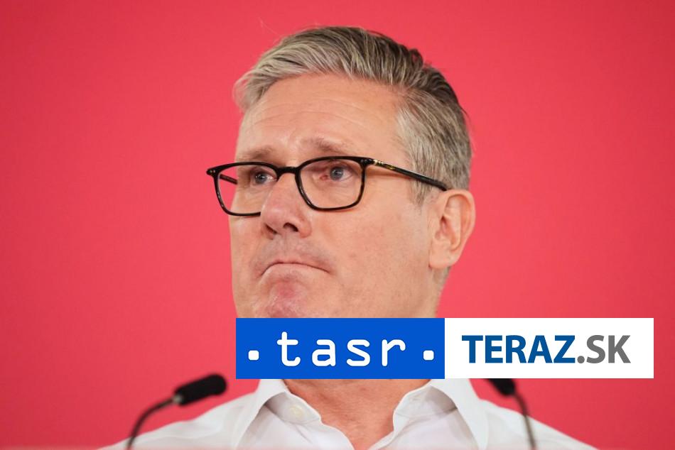 desiatky labouristov vyzyvaju premiera starmera na odstupenie z funkcie