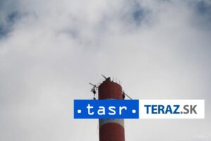 VIDEO OPITY TINEDZER NA KOMINE Ludia privolali policiu