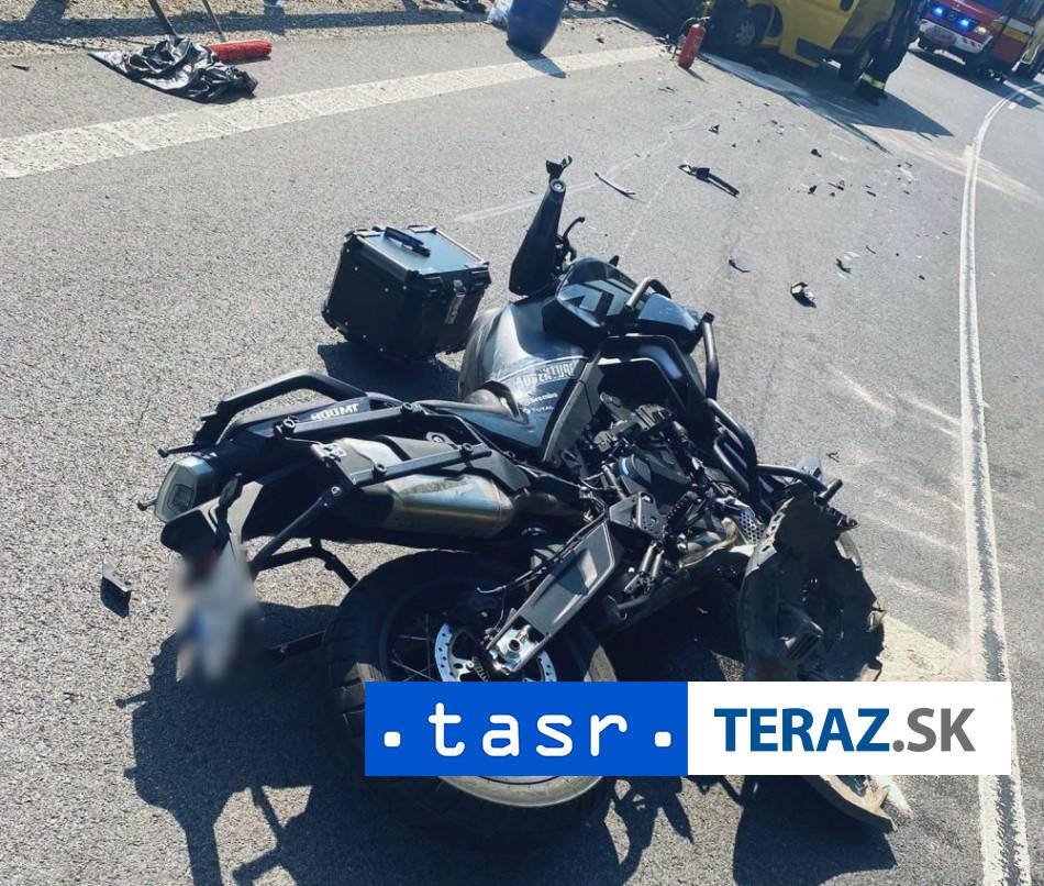 ZAHYNUL MOTORCAR Pri Detve vletel do protismeru