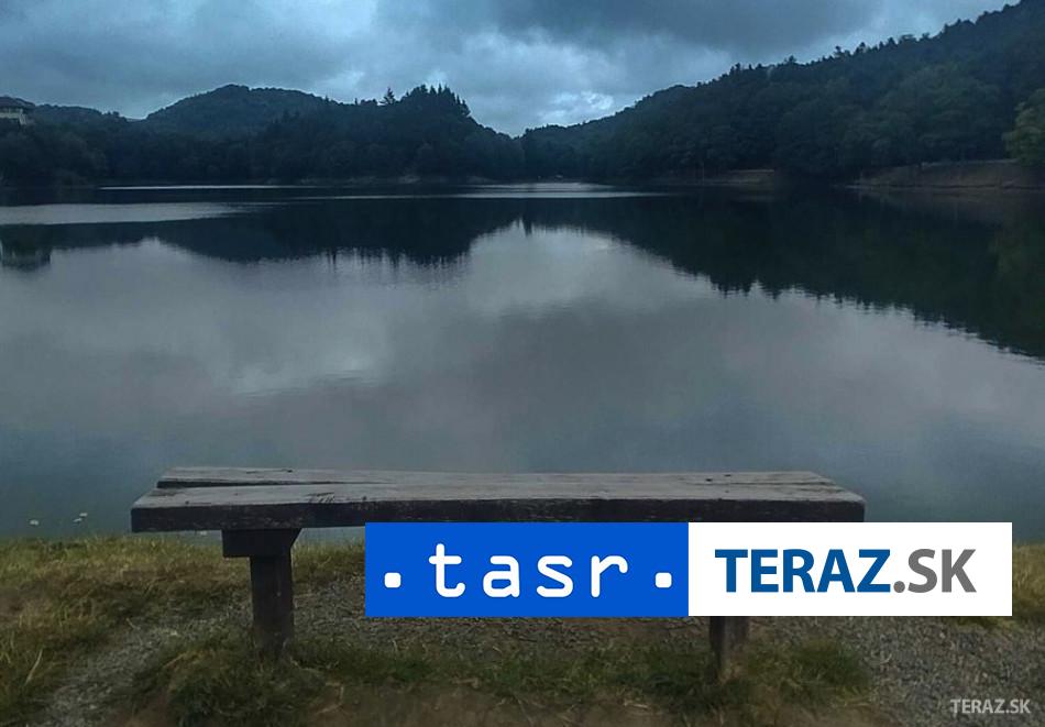 nehygienicka voda na kupanie je v troch jazerach