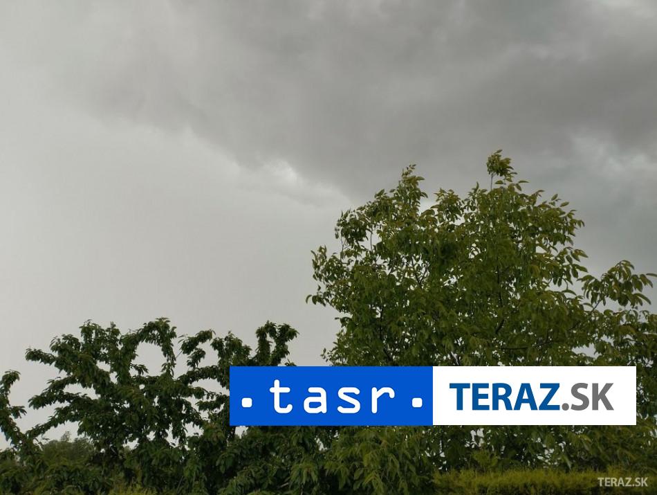 POZOR BURKY Na vychode Slovenska su v platnosti vystrahy prveho stupna
