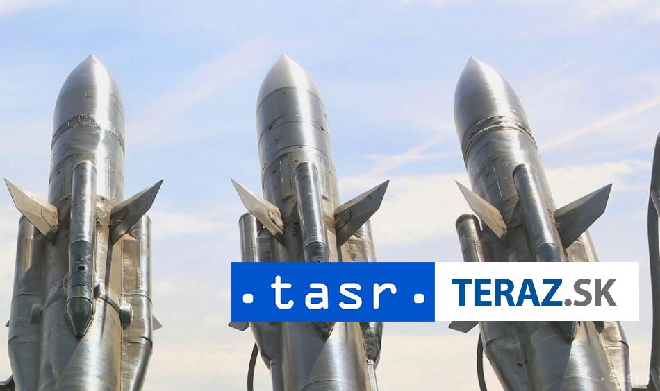 Vojenske velitelstvo v Buseshri zasiahla raketa hlasia media