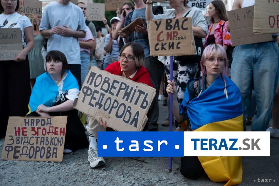 v sobotu sa v kyjeve uskutocni dalsi protest proti odvolaniu exministra obrany