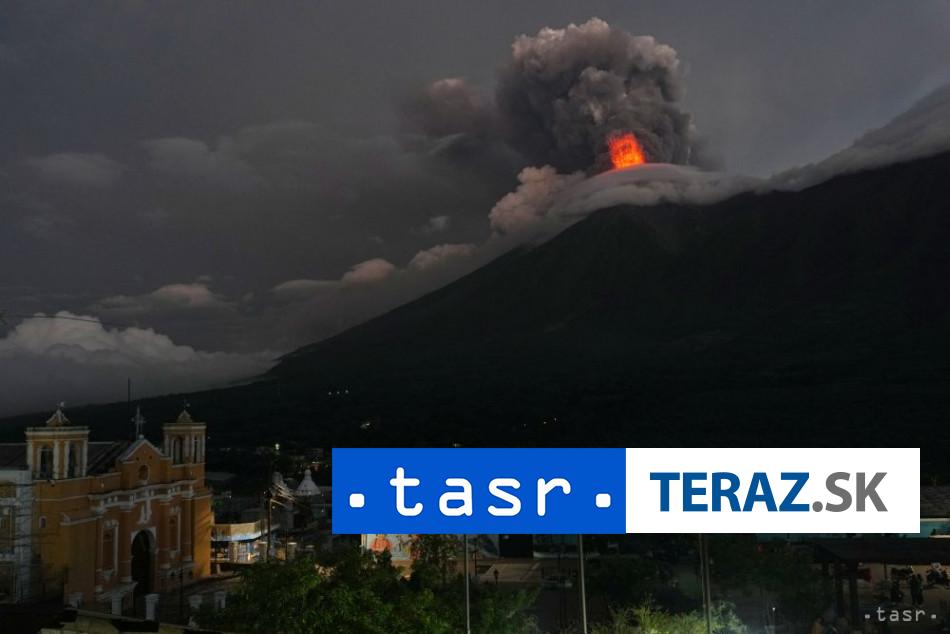 Guatemala nariadila evakuáciu obyvateľstva v blízkosti sopky Fuego. 2 Guatemala nariadila evakuaciu obyvatelstva v blizkosti sopky Fuego