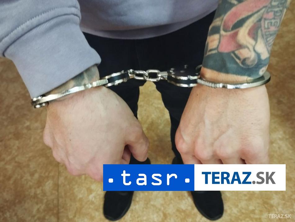 Poľsko zadržalo Rusa, ktorý údajne plánoval vraždu. 2 Polsko zadrzalo Rusa ktory udajne planoval vrazdu
