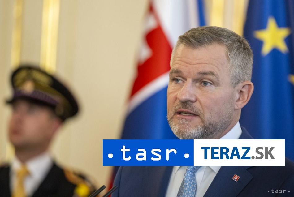 Prezident: Násilie spôsobené rasovou nenávisťou treba odsúdiť už v zárodku 4 Prezident Nasilie sposobene rasovou nenavistou treba odsudit uz v zarodku