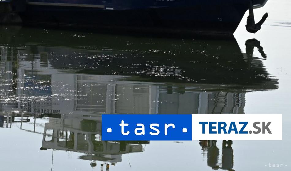 TRAGÉDIA NA JAZERE: Prevrátil sa trajekt, hlásia 15 obetí 2 TRAGEDIA NA JAZERE Prevratil sa trajekt hlasia 15 obet