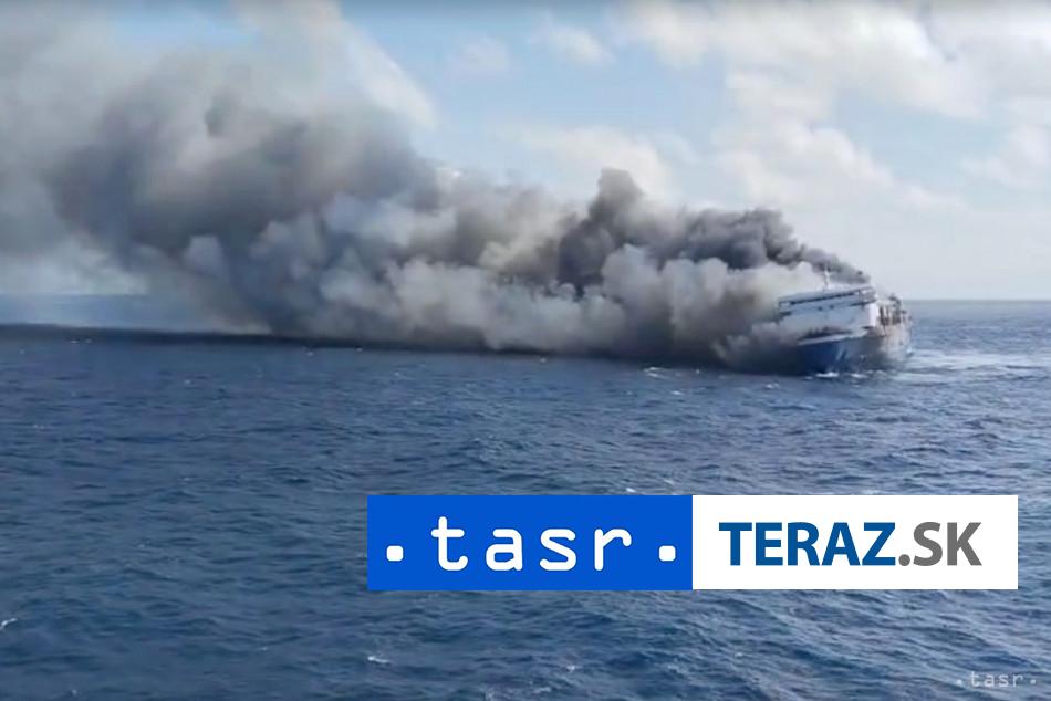 TRAGÉDIA NA MORI: Požiar na lodi si vyžiadal 5 obetí a 41 nezvestných 2 TRAGEDIA NA MORI POZIAR NA LODI SI VYZIADAL 5 OBETI A 41 NEZVESTNYCH