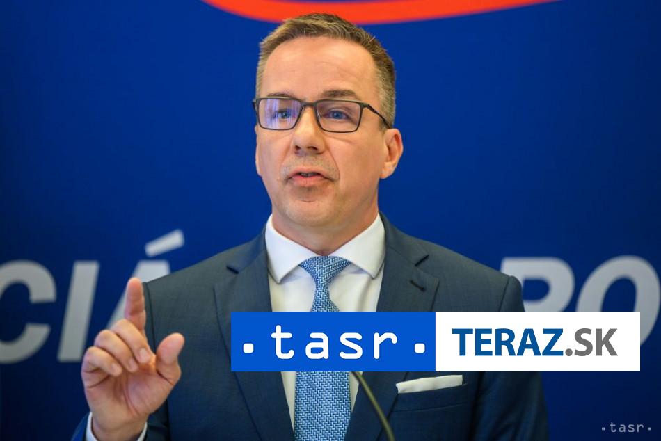 Tomaš: Takmer 200 domácností po búrkach dostane pomoc vo výške 250.000 eur 4 Tomas Takmer 200 domacnosti po burkach dostane pomoc vo vyske 250000 eur