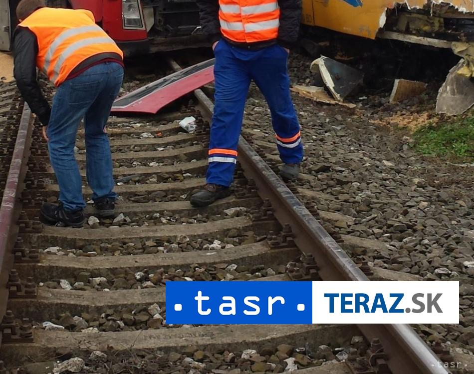 Záchranné zložky zasahujú na juhovýchode Anglicka po vykolajení vlaku 2 Zachranne zlozky zasahuju na juhovychode Anglicka po vykolajenii vlaku
